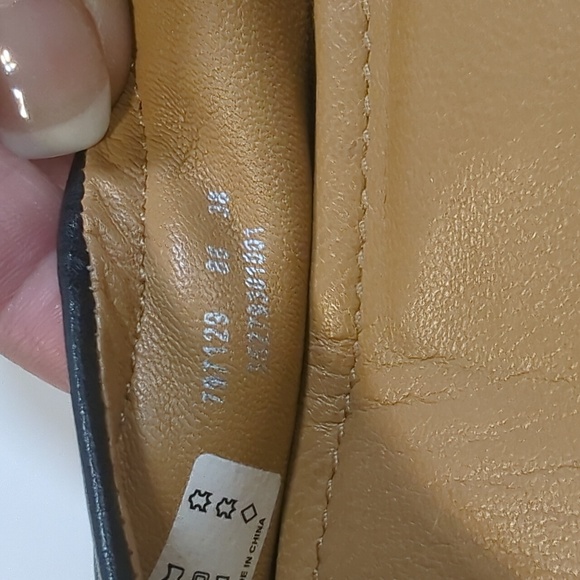 Ecco Black Leather Slip On Flats Size 38 - Picture 8 of 10